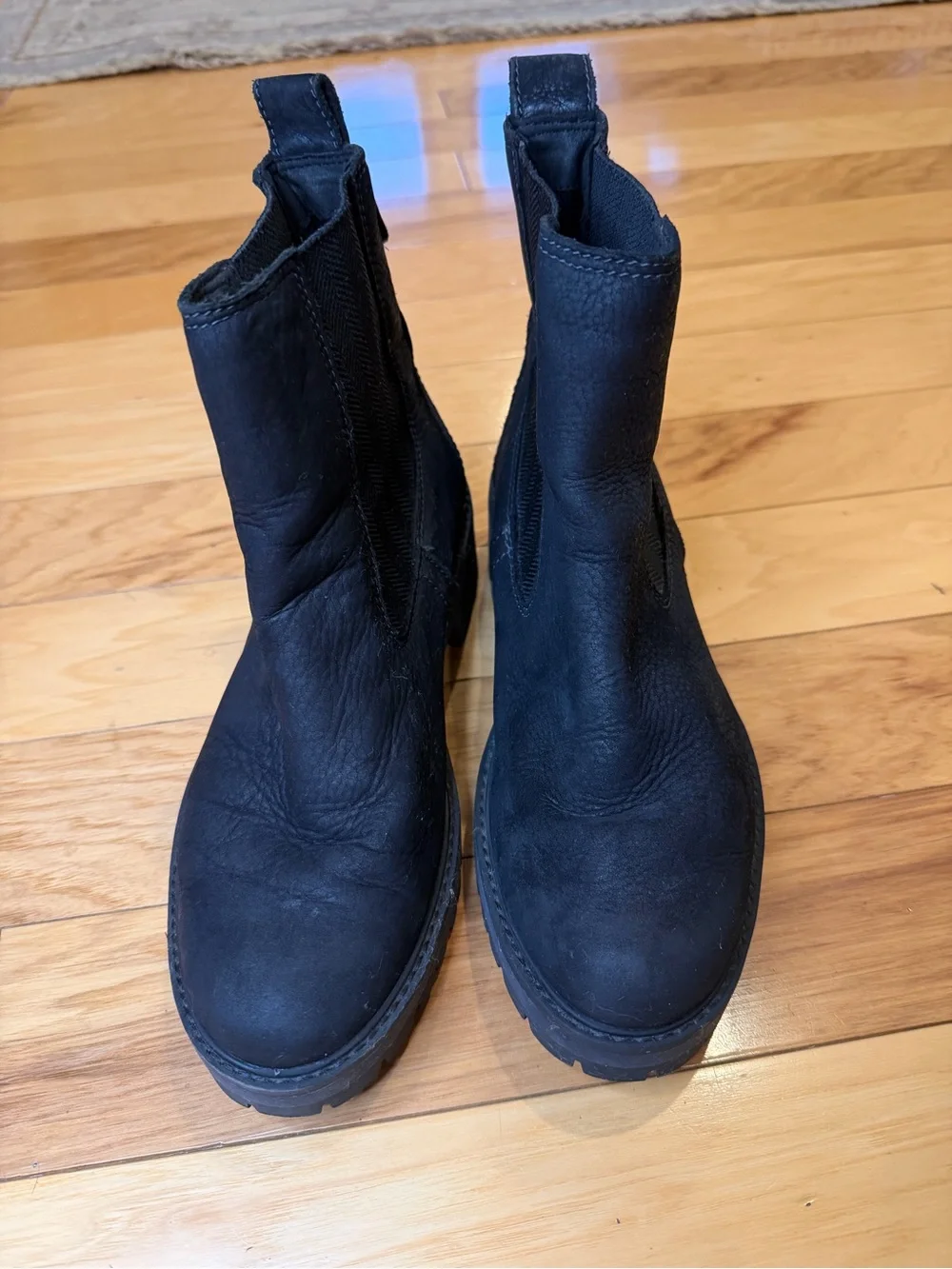 Timberland Courmayeur Valley Black Leather Chelsea Boots Lug Sole Womens Sz 9⁠